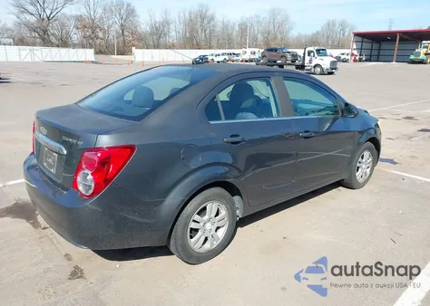 2013 Chevrolet Sonic Lt Auto z USA, uszkodzony, nr VIN 1G1JC5SG9D4200983